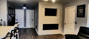 Elena`s Jewel - Modern 2BR Home