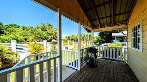 Elena`s Jewel - Modern 2BR Home