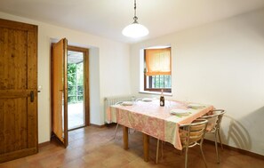 Dining - Awesome home in Loazzolo with WiFi (Loazzolo)