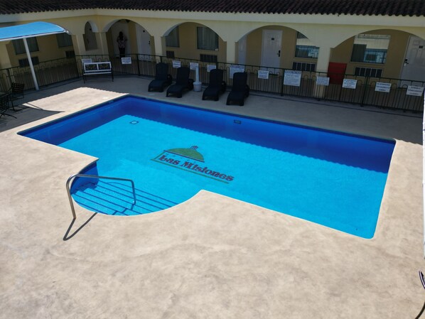 Outdoor pool - Express by Las Misiones (Monclova)