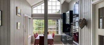 Amazing home in Stranda with jacuzzi