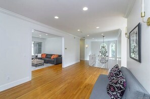 Smart TV, fireplace, offices