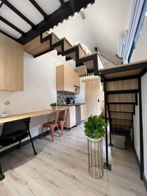 Apartamento estándar (FRN109) | Escritorio y wifi gratis