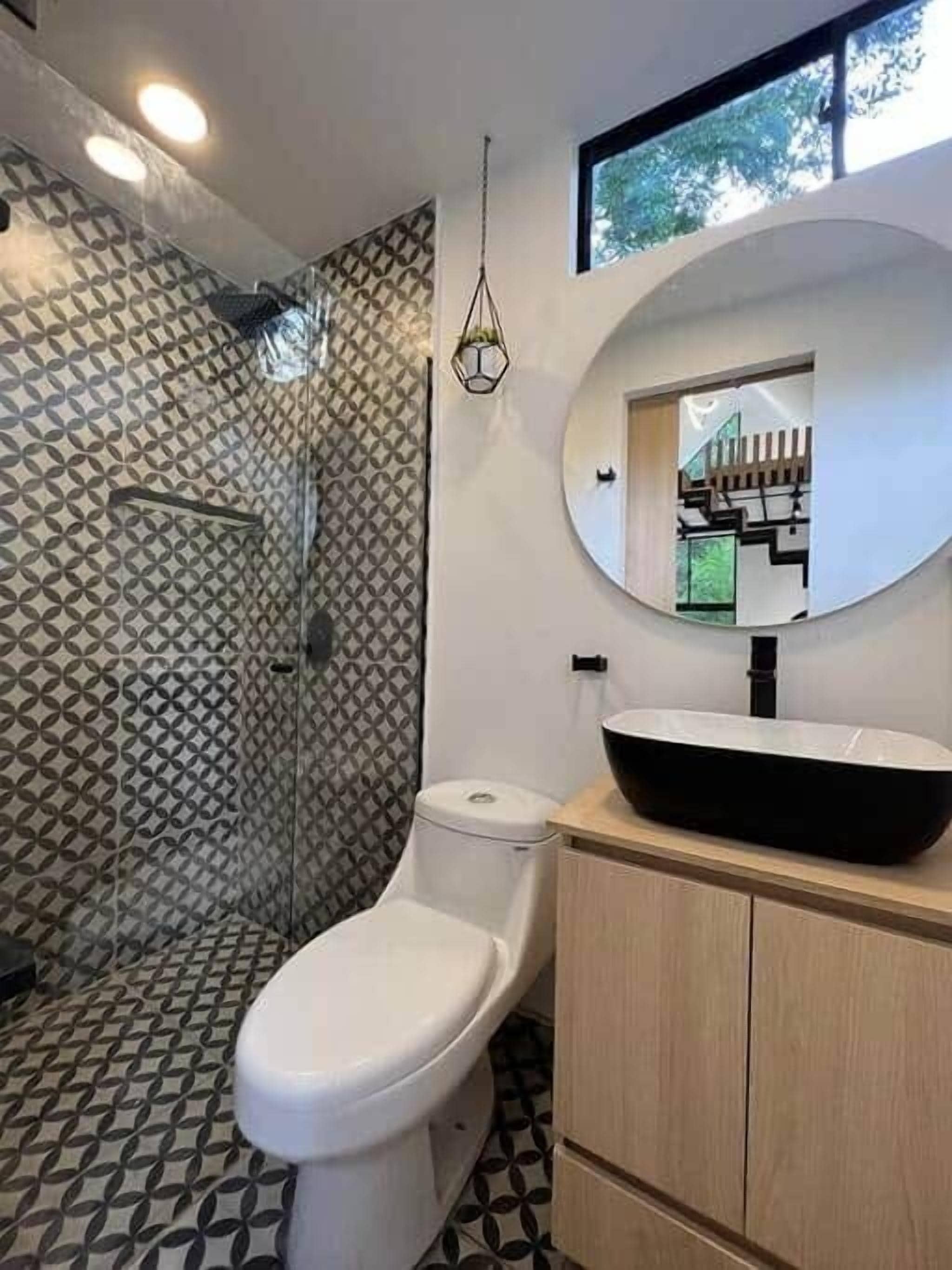 Standard Apartment (FRN109) | Bathroom