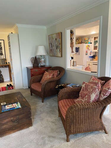 Charbonneau 2bed/bath Condo available for 6 -12 month rental