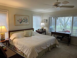 2 bedrooms, WiFi - Charbonneau 2bed/bath Condo available for 6 -12 month rental (Wilsonville)