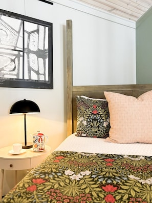 1 Schlafzimmer, Schreibtisch, WLAN, Bettwäsche