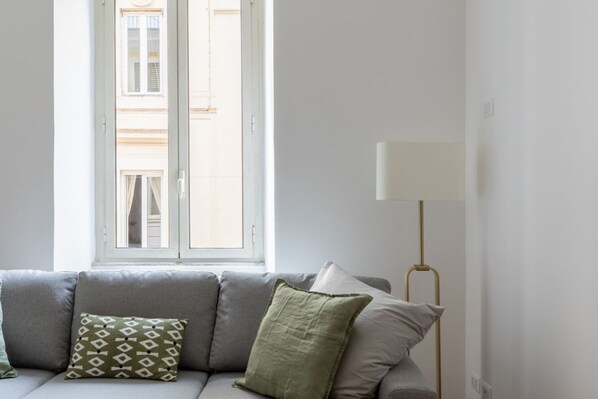 Living area - iFlat | Vatican Cozy & Bright 2 Bedroom Apartment (Roma)