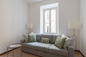 Living area - iFlat | Vatican Cozy & Bright 2 Bedroom Apartment (Roma)