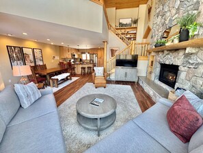 Smart TV, fireplace, DVD player, ping pong