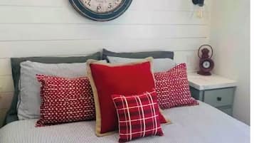 1 bedroom, WiFi, bed sheets