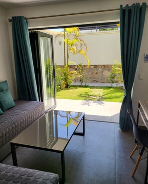 Suite Comfort | Area keluarga | Smart TV 49-inci dengan saluran TV kabel