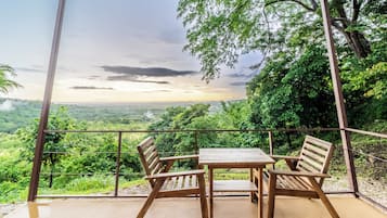 SkyCloud Bungalows | Terrace/patio