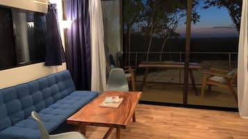 Morning cloud | Living area