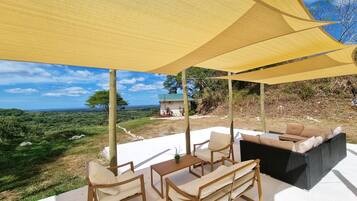 SkyCloud Bungalows | Terrace/patio