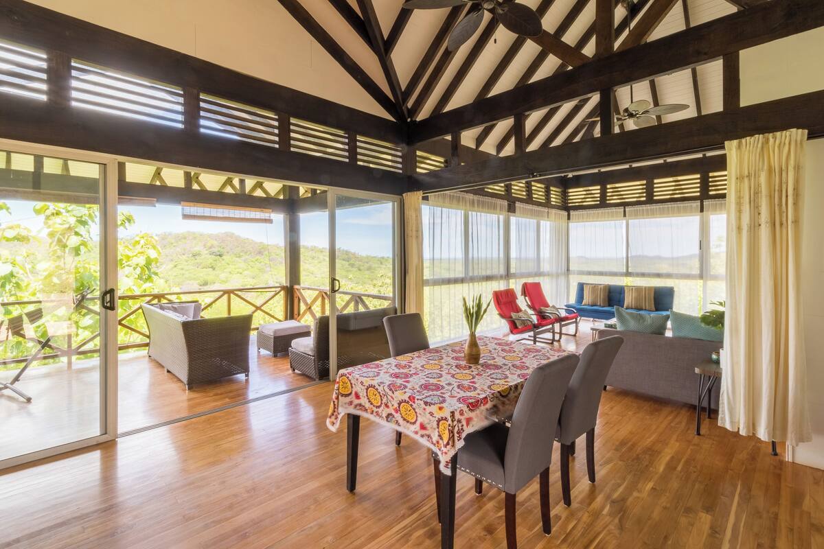 Casa na árvore panorâmico | Área de estar