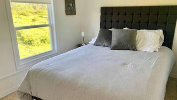 4 habitaciones, tabla de planchar con plancha, cuna de viaje y wifi