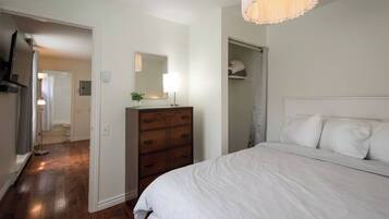 1 bedroom, iron/ironing board, WiFi, bed sheets