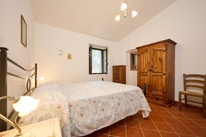 1 habitación y ropa de cama 