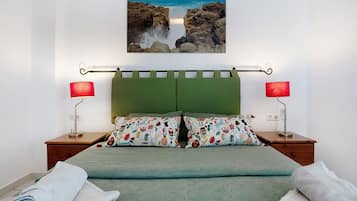 1 slaapkamer, een strijkplank/strijkijzer, gratis wifi, beddengoed