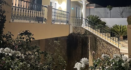 Villa 'Tucha' avec piscine privée, Wi-Fi et climatisation