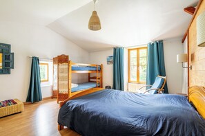 2 habitaciones, tabla de planchar con plancha y wifi gratis