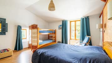 2 Schlafzimmer, Bügeleisen/Bügelbrett, kostenloses WLAN, Bettwäsche