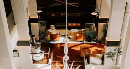 ADA Deluxe Suite + Exquisite Art Showcase