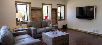 Home Away From Home: Historic 1863 2 Bed Retreat