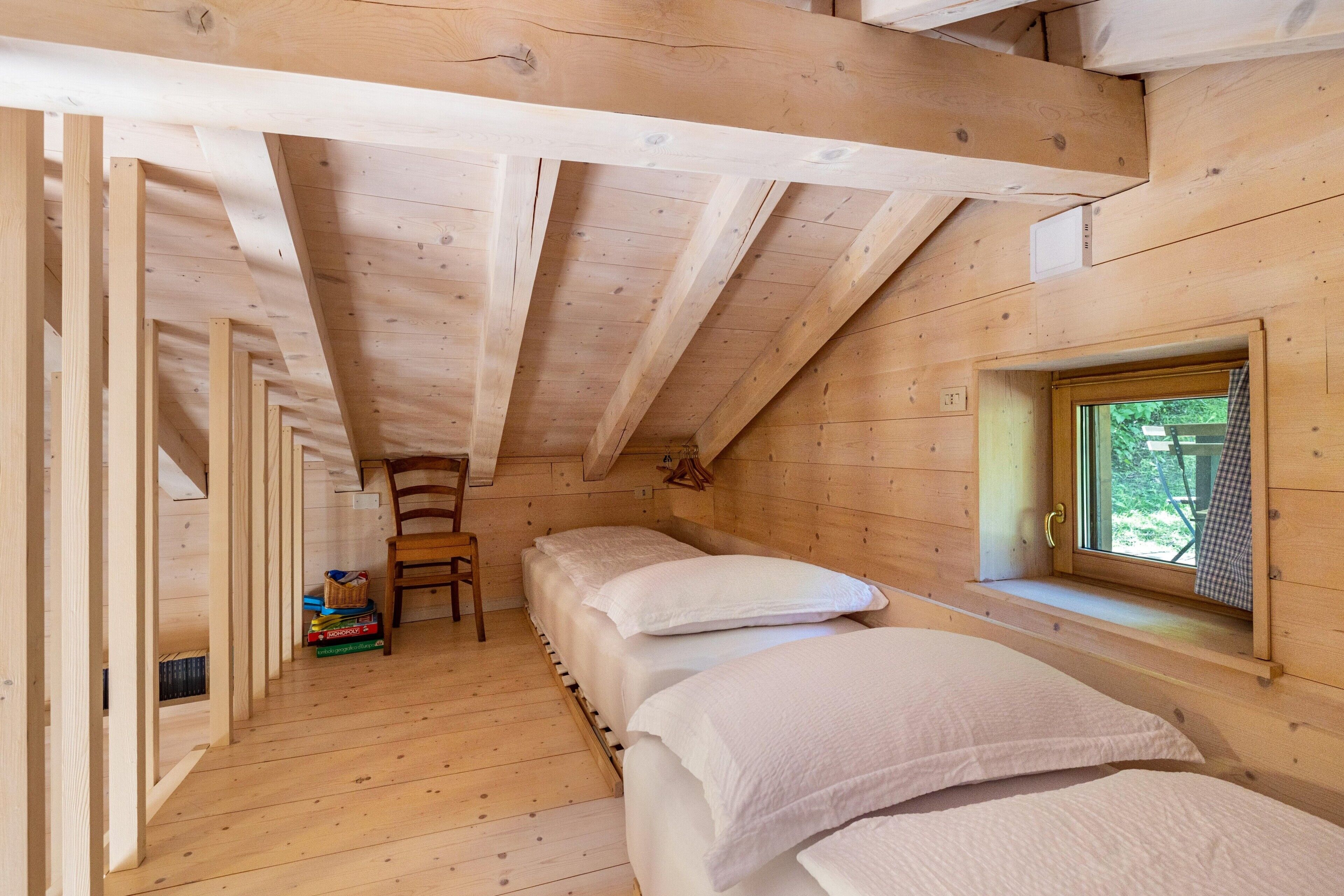 3 bedrooms, free WiFi, bed sheets