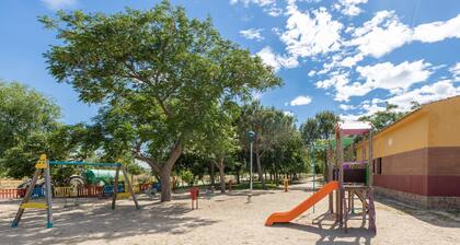 Peaceful Getaway Near Puy du Fou and Toledo