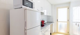 Appartement 'Toledo Ciudad De Las Tres Culturas' met Uitzicht op de Bergen, WiFi en Airconditioning