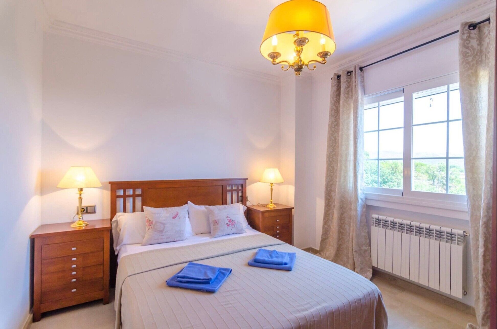 5 sovrum, strykjärn/strykbräda, gratis wi-fi och sängkläder