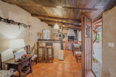 Country Home 'Pinar De Las Cabanuelas' with Private Terrace, Private Garden and Wi-Fi