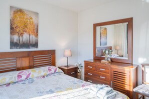 2 soverom, strykejern/-brett, wi-fi (inkludert) og sengetøy