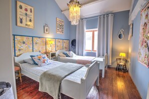 3 bedrooms, iron/ironing board, free WiFi, bed sheets - Magical Stay at the Magicogîte – Harry Potter, with Shared Pool and Air Conditioning (Beaumontois-en-Périgord)