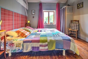 3 chambres, fer et planche à repasser, accès au Wi-Fi (inclus)