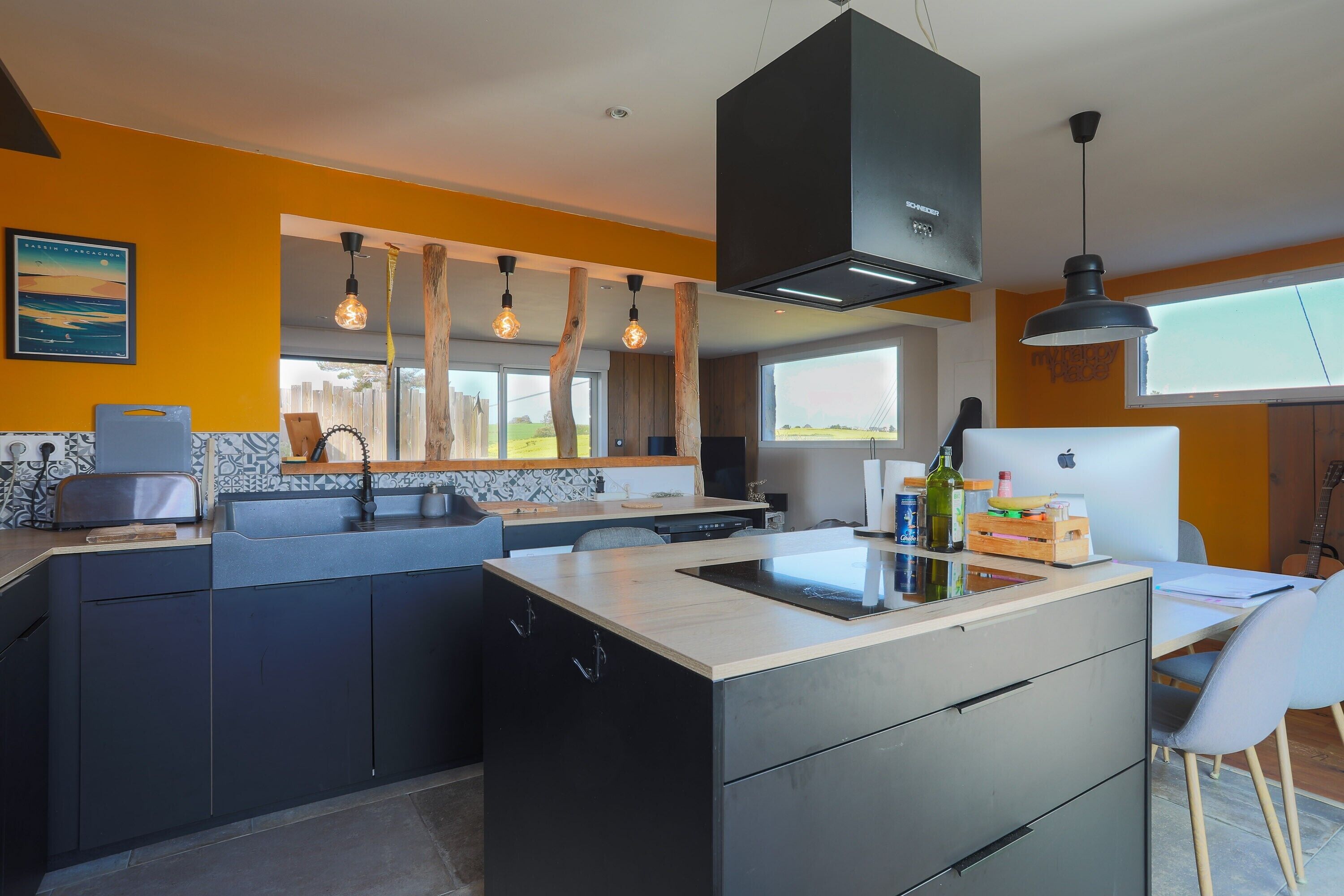 冰箱、微波炉、烤箱、炉灶