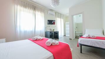 1 Schlafzimmer, Bügeleisen/Bügelbrett, kostenloses WLAN, Bettwäsche