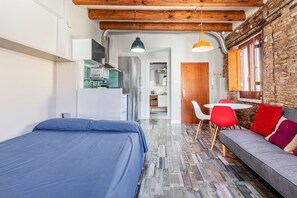 1 camera, ferro/asse da stiro, Wi-Fi gratuito, lenzuola