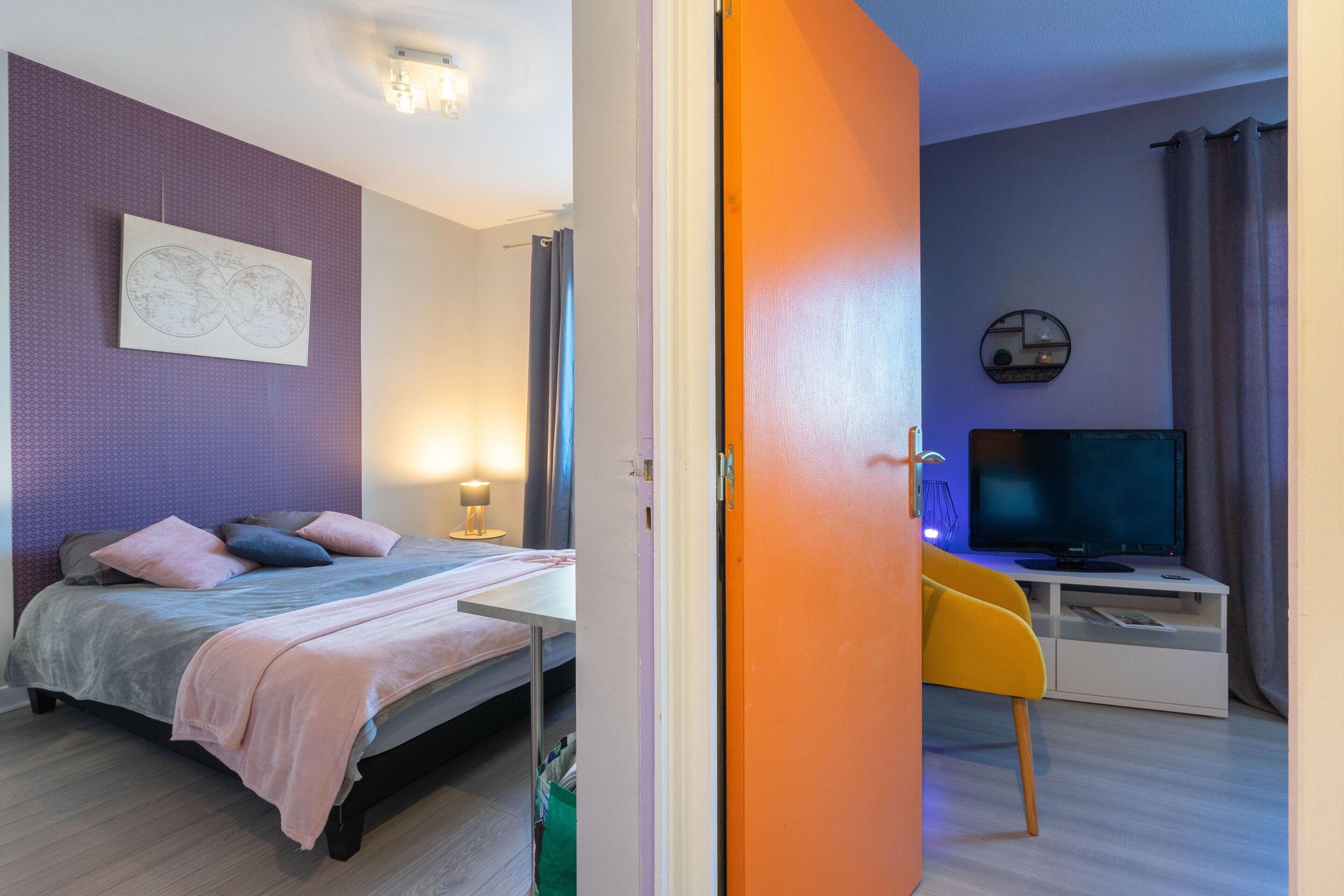 2 habitaciones, tabla de planchar con plancha y wifi gratis 