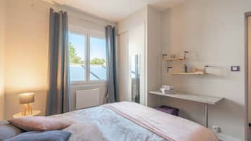 2 Schlafzimmer, Bügeleisen/Bügelbrett, kostenloses WLAN