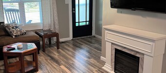 Cozy modern farmhouse w/ garage- Only 5 miles to Lake Cumberland!