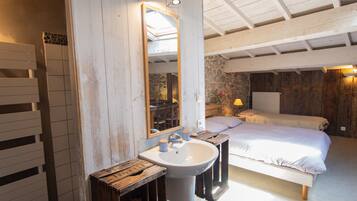 1 chambre, Wi-Fi gratuit, draps fournis