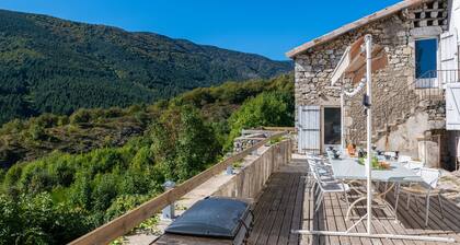 Chambre 'La Ferme De Chalas - Tanargue' avec Piscine partagée, Terrasse partagée et Wi-Fi