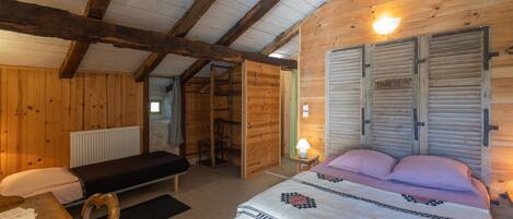 1 chambre, Wi-Fi gratuit, draps fournis