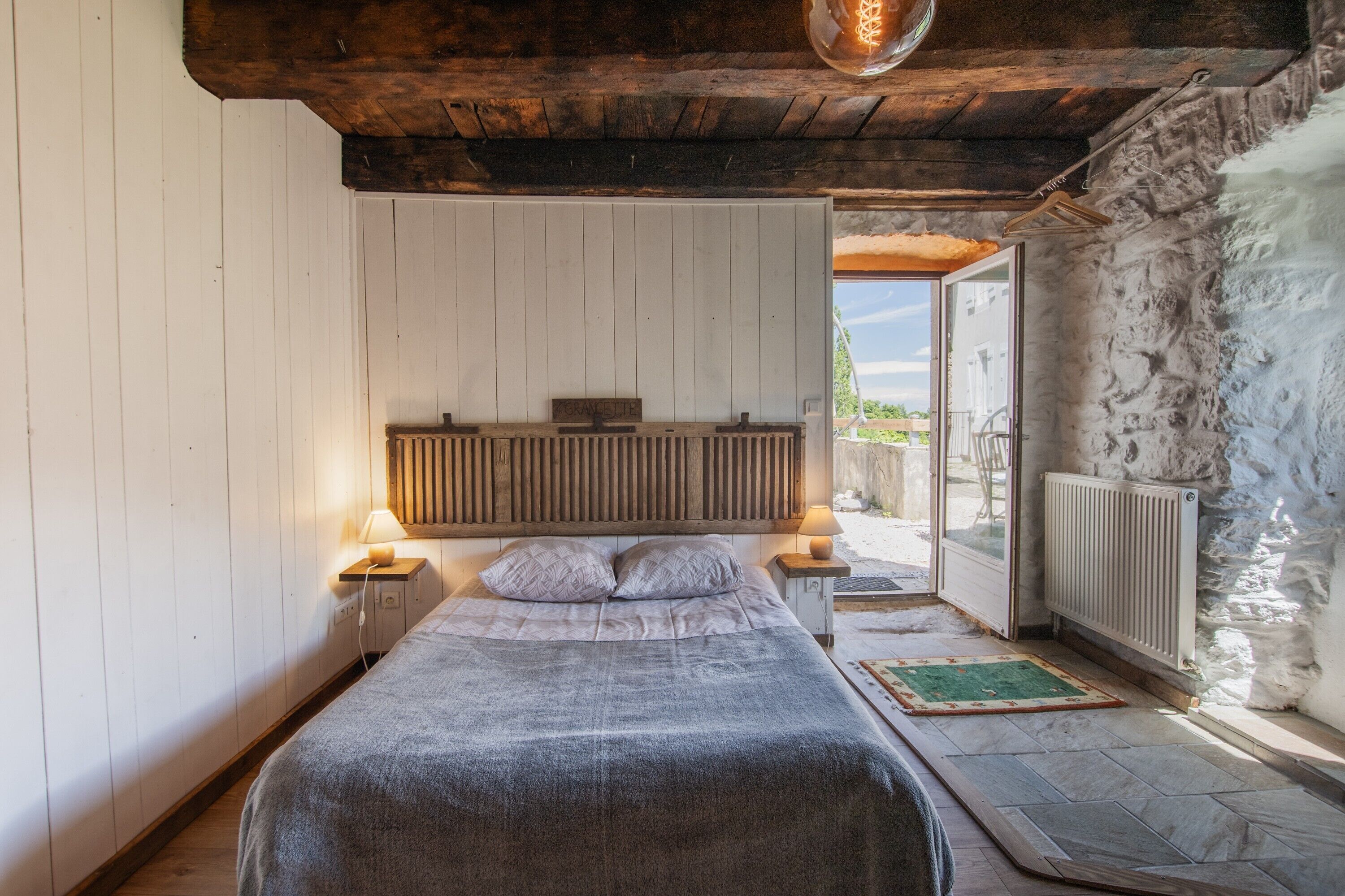 1 makuuhuone, ilmainen Wi-Fi, vuodevaatteet