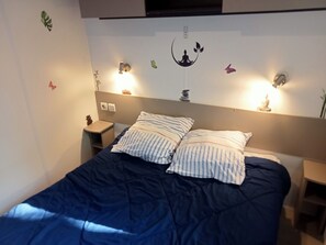 2 bedrooms, iron/ironing board, WiFi - Mobile Home 'Mobil Home Piriac Détente Boisée' with Private Terrace and Private Garden (Piriac-sur-Mer)