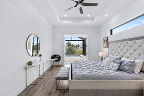 3 habitaciones, tabla de planchar con plancha, wifi y ropa de cama 
