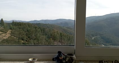 Country House 'Refúgio Da Montanha' with Mountain View, Private Terrace and Private Garden